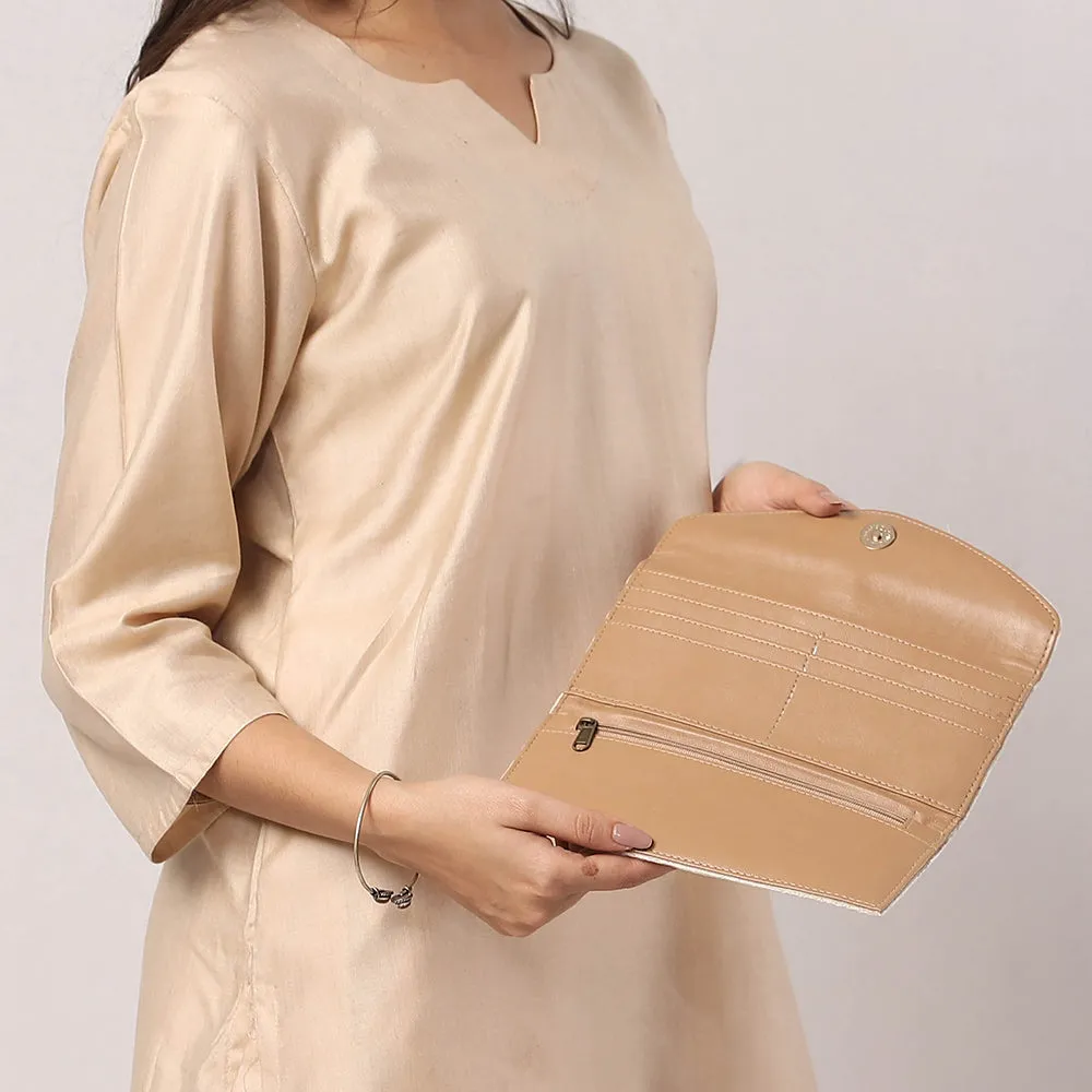 Beige - Chain Stitch Crewel Hand Embroidery Velvet Wallet