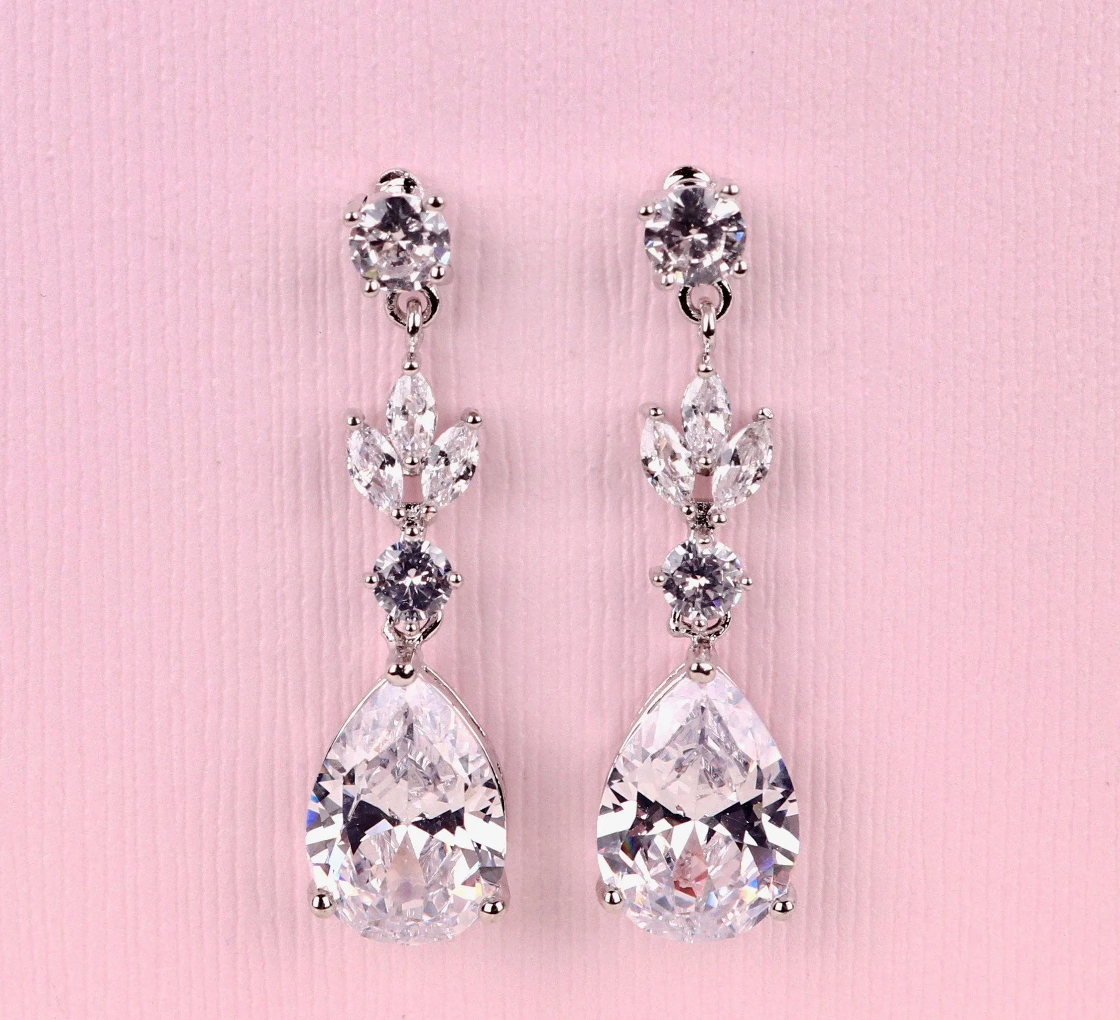 Crystal Bridal Earrings Drop Earrings Wedding Earrings Wedding Jewelry Crystal Tea drop Earrings Bridesmaids earrings Bridesmaids gift