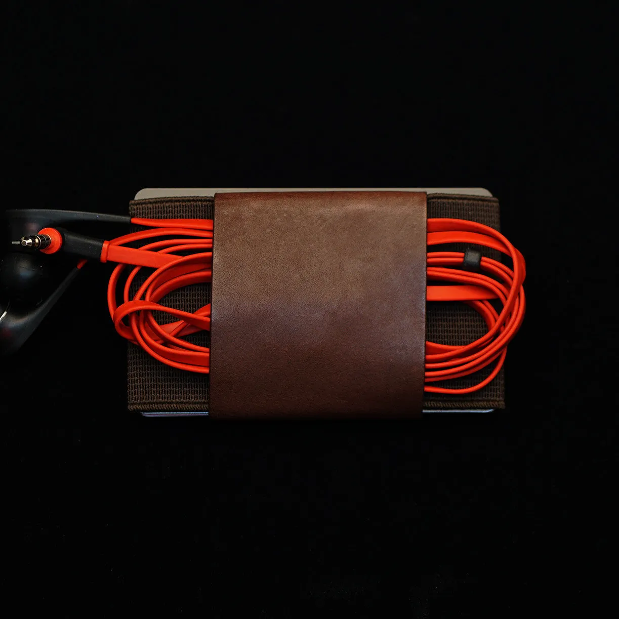 TROVE Wallet: Hackett London x TROVE BROWN